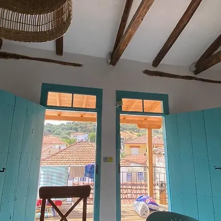 Vakantiehuis Sfeervol Gerenoveerd In Oud Grieks Dorp *